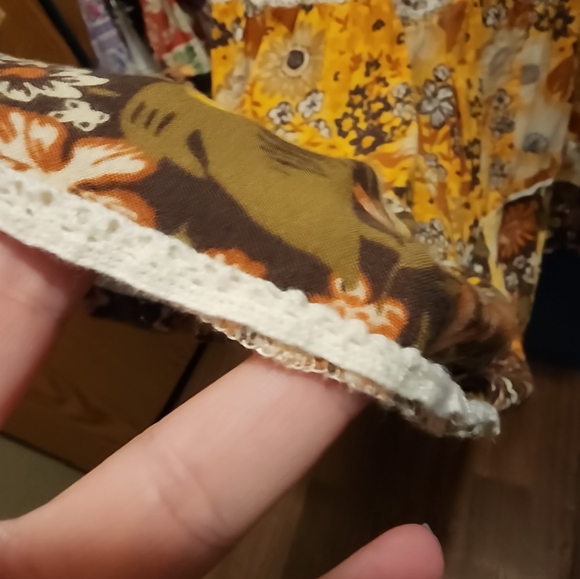 $150-Desert Daisy strappy - Picture 4 of 7